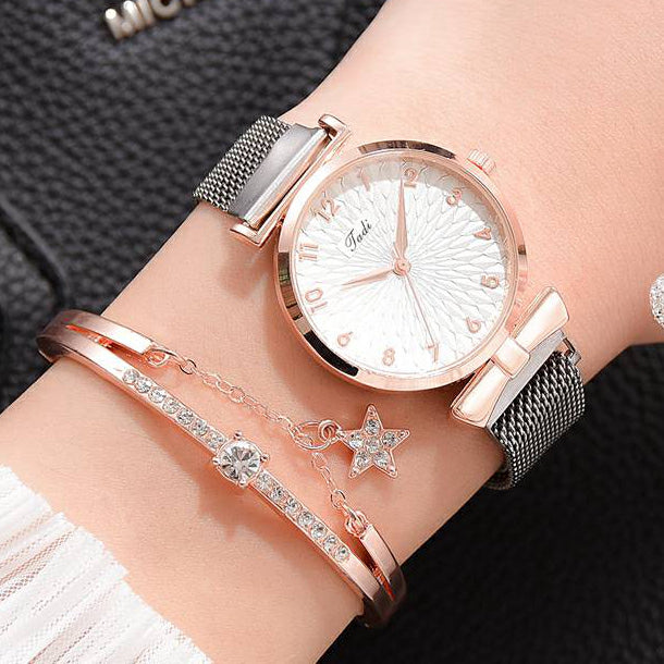 Luxury Women Quartz Watch + Bracelet Set – Iced Style