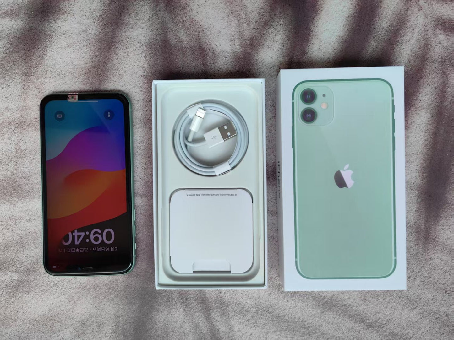 Apple iPhone 11 - 128GB- (Unlocked) FaceID Sealed in box