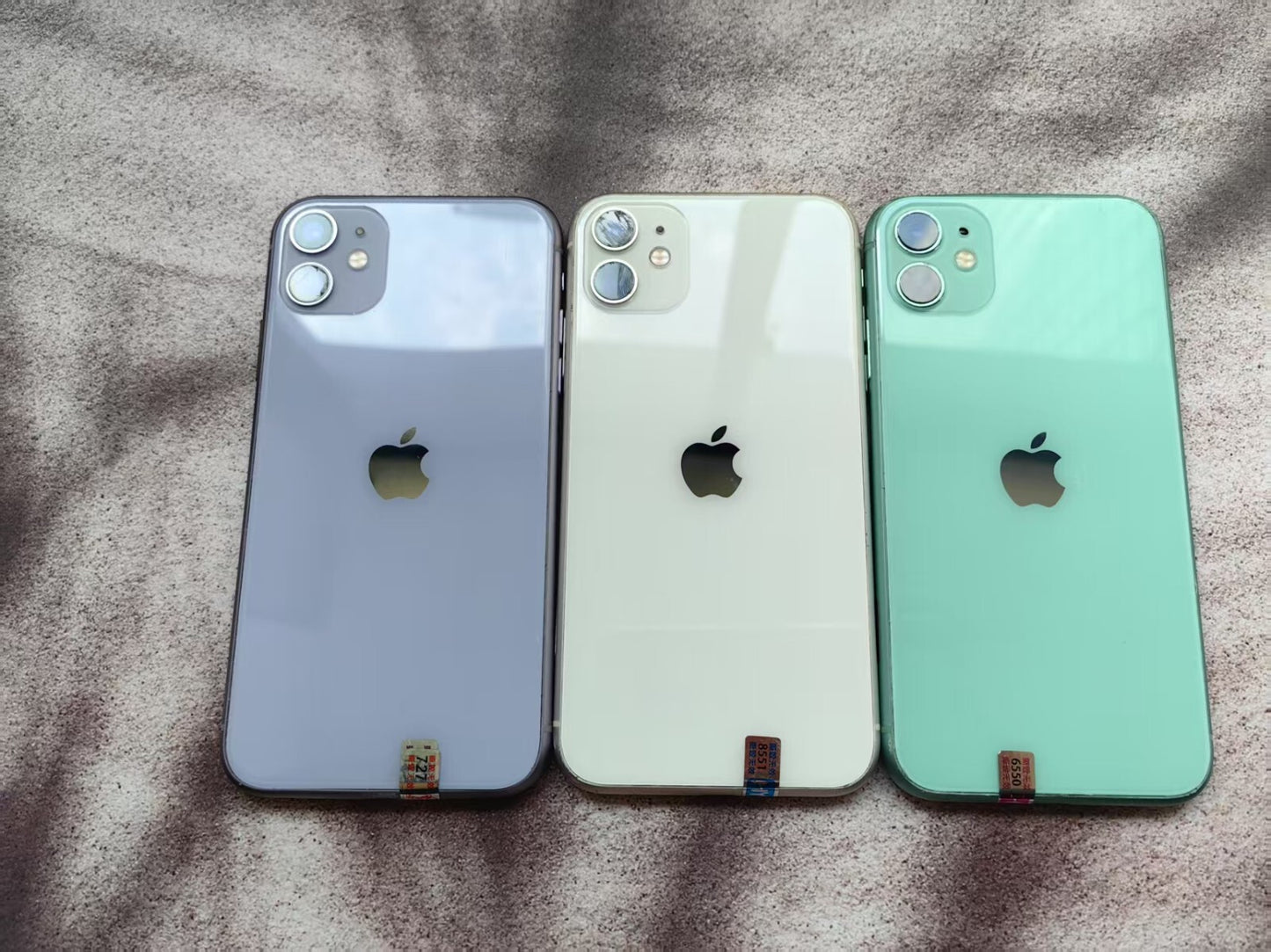 Apple iPhone 11 - 128GB- (Unlocked) FaceID Sealed in box